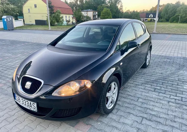 samochody osobowe Seat Leon cena 15200 przebieg: 193200, rok produkcji 2008 z Wadowice